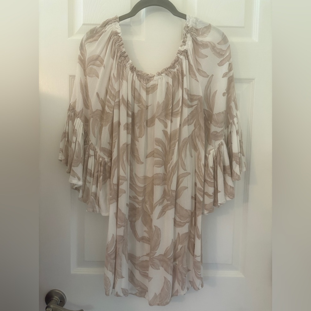 EUC, Elan, Elegant Cream and Beige Women's Top